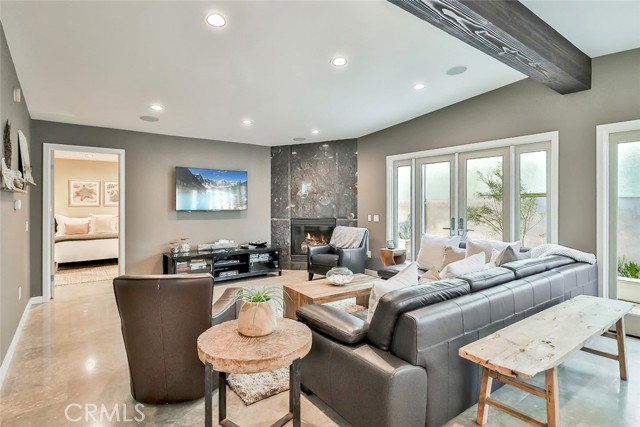 Detail Gallery Image 6 of 50 For 1178 Shelburn Ln, Ventura,  CA 93001 - 3 Beds | 2 Baths