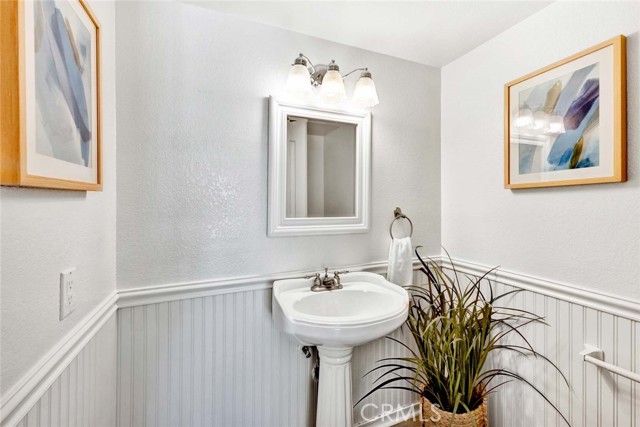 3031 Mountainside Drive, Corona CA: https://media.crmls.org/medias/eaedf1b9-bd3a-49e1-a57b-4c37aa323b04.jpg