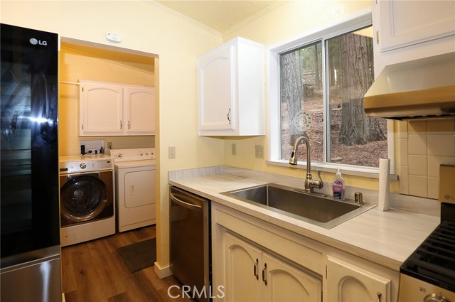 Detail Gallery Image 14 of 30 For 9356 Rockys Rd, Middletown,  CA 95461 - 3 Beds | 2 Baths