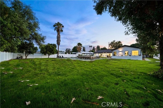 5702 Lubao Avenue, Woodland Hills CA: https://media.crmls.org/medias/eaef6c86-0ac1-4357-8a51-d2a3c82a9c78.jpg