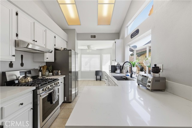 2709 Sandstone Court, Palmdale CA: https://media.crmls.org/medias/eaf00287-7777-477b-94bf-3f755486bfa7.jpg