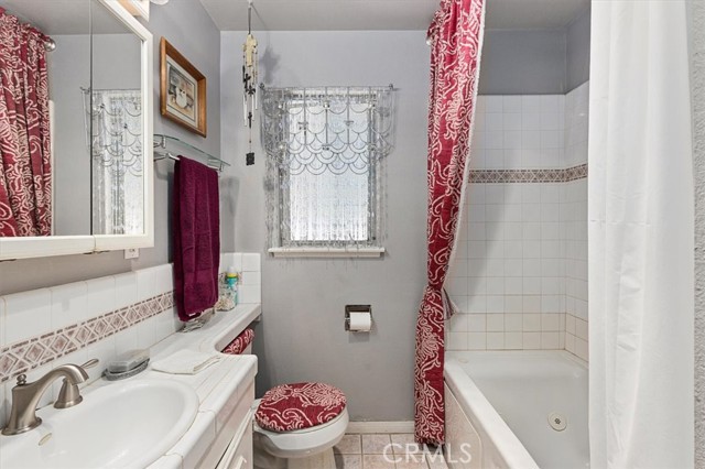 Detail Gallery Image 20 of 42 For 6096 Crawford St, San Diego,  CA 92120 - 4 Beds | 3 Baths