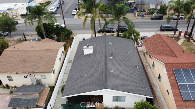 13966 Fox Street, San Fernando CA: https://media.crmls.org/medias/eaf1877c-cabf-4960-acb7-ecbeaf4c3286.jpg