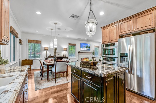 638 Sierra Madre Blvd, Sierra Madre CA: https://media.crmls.org/medias/eaf1b97b-6298-4f19-9b0e-3d895a26331c.jpg