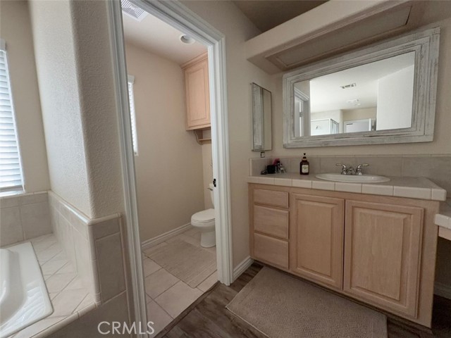 Detail Gallery Image 13 of 29 For 18285 Harbor Dr, Victorville,  CA 92395 - 5 Beds | 3 Baths