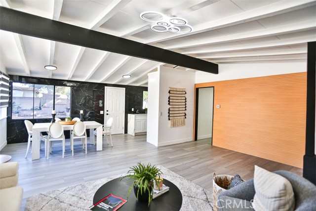 Detail Gallery Image 12 of 37 For 2540 W Picadilly Way, Anaheim,  CA 92801 - 3 Beds | 1/1 Baths