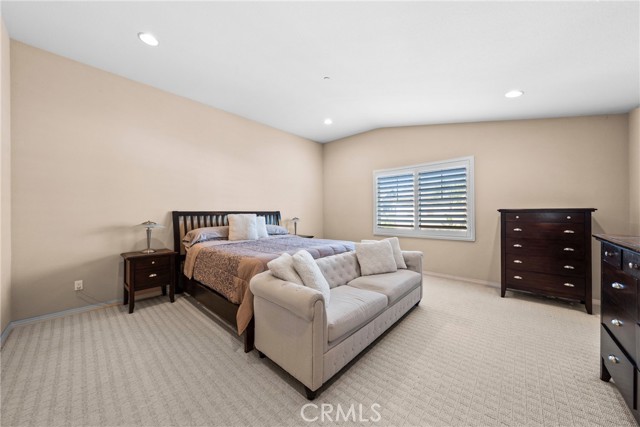 7462 Silver Saddle Court, Eastvale CA: https://media.crmls.org/medias/eaf4ea37-6e6c-41ae-946e-16e01333aec0.jpg