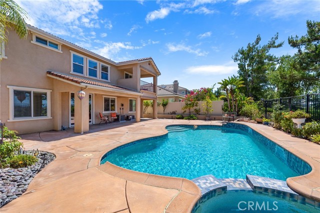 32856 Northshire Circle, Temecula CA: https://media.crmls.org/medias/eaf500d1-fcda-4af0-a6ac-91d60accc918.jpg