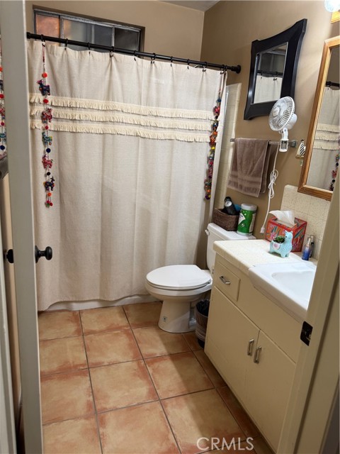 4535 Ramsdell Avenue, La Crescenta CA: https://media.crmls.org/medias/eaf5194f-b93d-4e77-af48-026533f91b8a.jpg