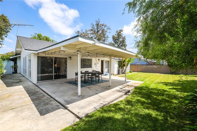 3122 Ruth Elaine Drive, Rossmoor CA: https://media.crmls.org/medias/eaf5b892-85d5-4fec-8dbd-d63e20d35769.jpg