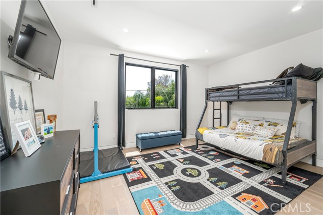 4706 Katherine Avenue, Sherman Oaks CA: https://media.crmls.org/medias/eaf5c509-f224-490d-bb88-e66b5b70e559.jpg