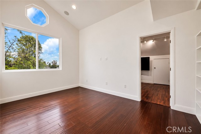22401 Baltar Street photo 28