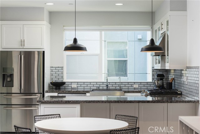 Detail Gallery Image 5 of 30 For 1532 Maxwell Way, Costa Mesa,  CA 92627 - 2 Beds | 3/1 Baths