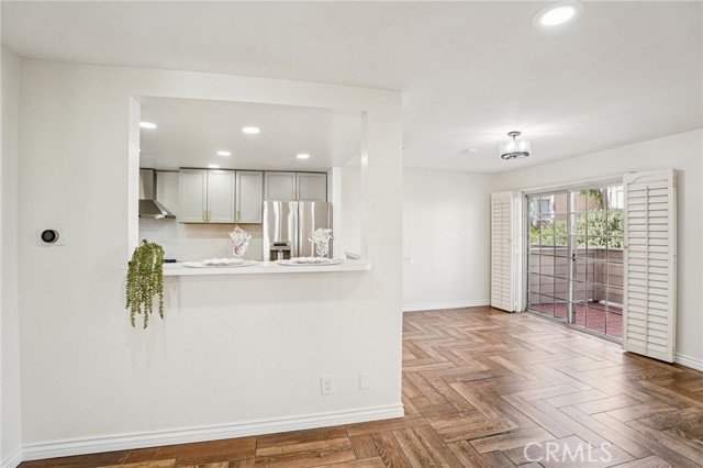 Detail Gallery Image 10 of 45 For 11300 Foothill Blvd #97,  Sylmar,  CA 91342 - 3 Beds | 2/1 Baths