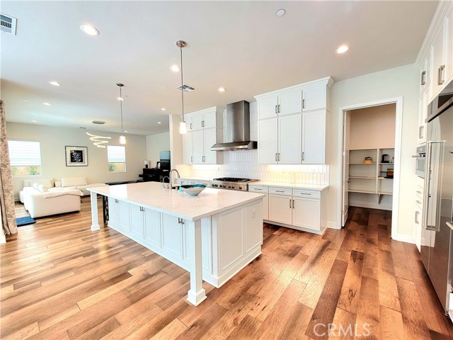 Detail Gallery Image 12 of 37 For 346 Sawbuck, Irvine,  CA 92618 - 5 Beds | 5/3 Baths