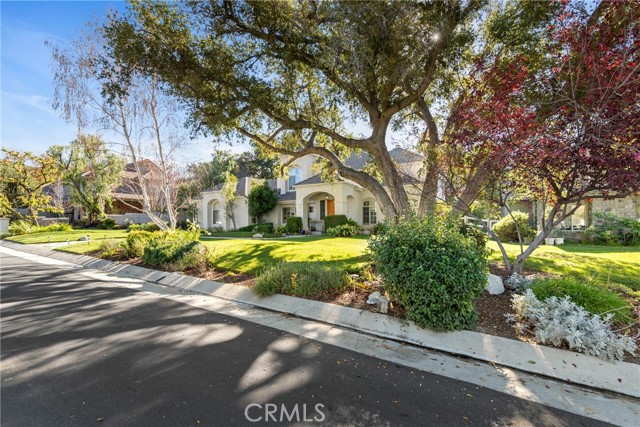 Detail Gallery Image 2 of 57 For 15562 Bronco, Canyon Country,  CA 91387 - 4 Beds | 4 Baths