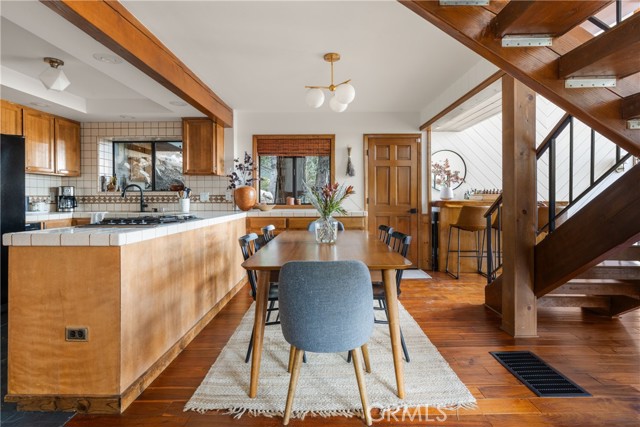 Detail Gallery Image 18 of 44 For 1148 Nadelhorn Dr, Lake Arrowhead,  CA 92352 - 4 Beds | 2/1 Baths