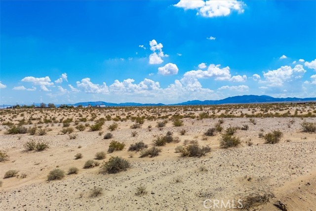 0 Allen Avenue, 29 Palms CA: https://media.crmls.org/medias/eaf93aeb-c360-4a60-876d-8cd0f71351e3.jpg