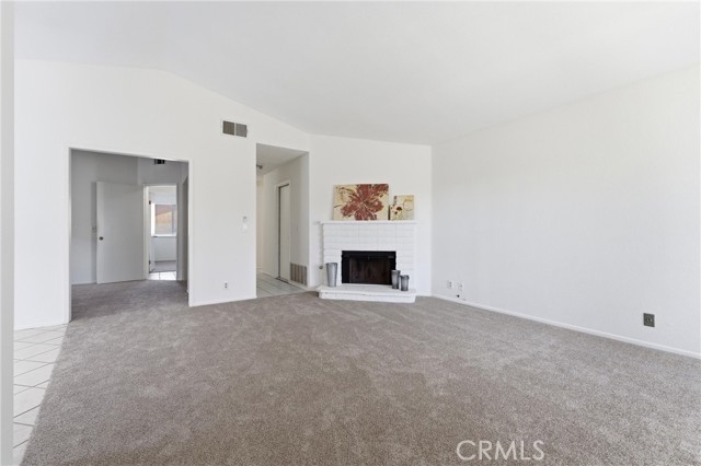 Detail Gallery Image 7 of 24 For 3545 Casamia, Palmdale,  CA 93550 - 4 Beds | 2 Baths