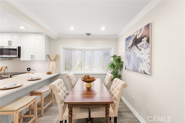 6019 Greentop Street, Lakewood CA: https://media.crmls.org/medias/eaf96498-7f32-4aa9-8dfe-ae56178921a6.jpg