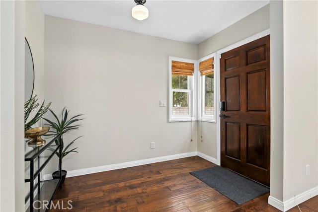 1069 Avenue D, Redondo Beach CA: https://media.crmls.org/medias/eaf96551-6b31-4f16-bf5e-54f068ac841f.jpg