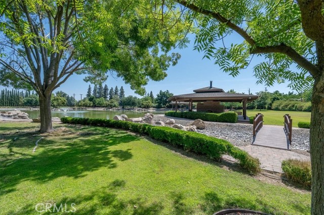 13715 E Nebraska Avenue, Kingsburg CA: https://media.crmls.org/medias/eaf967be-41ae-4fd2-9543-d4d22eda6efc.jpg