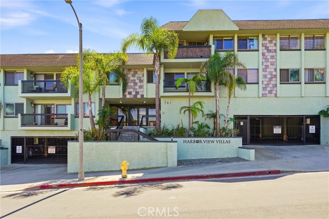 Front Image Thumbnail for CRDW26060757