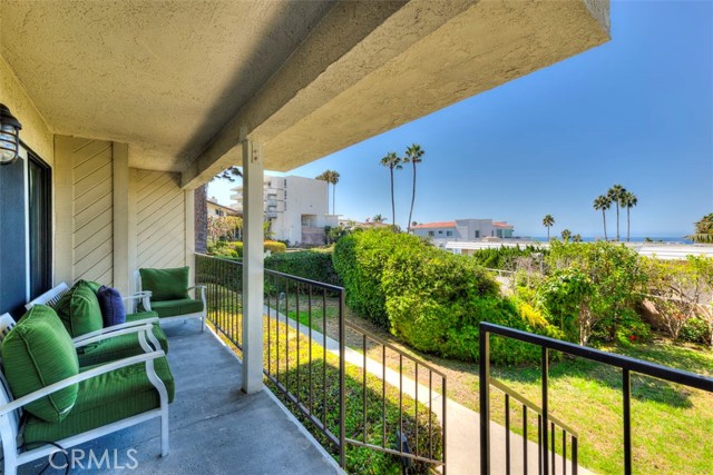 Detail Gallery Image 4 of 31 For 321 Acebo Lane C,  San Clemente,  CA 92672 - 3 Beds | 2 Baths