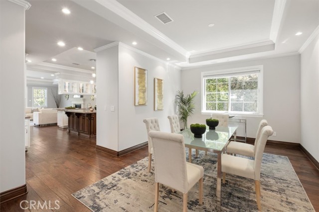 4976 Odessa Avenue, Encino CA: https://media.crmls.org/medias/eafb0e75-1893-4177-b55b-dbfb188f0ca2.jpg