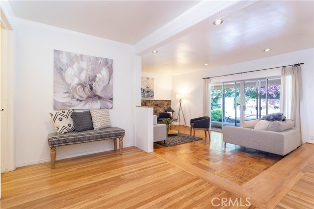 Detail Gallery Image 14 of 35 For 18157 Donmetz St, Porter Ranch,  CA 91326 - 3 Beds | 2 Baths