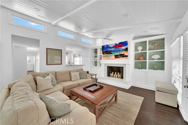 Detail Gallery Image 10 of 25 For 2027 Miramar Dr, Newport Beach,  CA 92661 - 2 Beds | 1/1 Baths