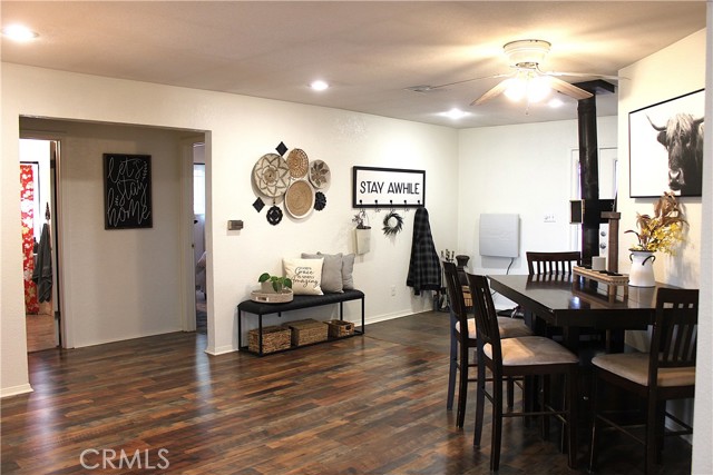 Detail Gallery Image 22 of 53 For 3840 Lupine, Rosamond,  CA 93560 - 4 Beds | 3 Baths