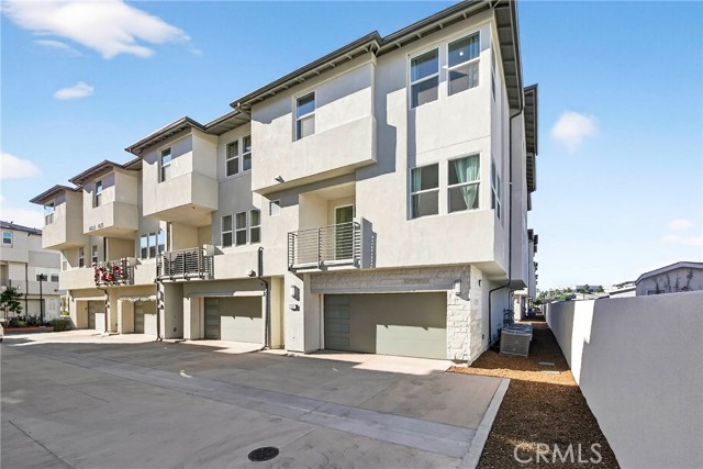 1615 W Bushell Street, Anaheim CA: https://media.crmls.org/medias/eafd990c-3e02-45df-a905-f4eaf055751e.jpg