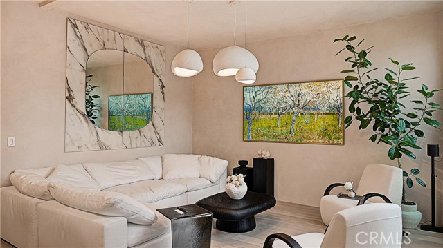 Detail Gallery Image 8 of 45 For 8840 Ashcroft Ave, West Hollywood,  CA 90048 - 3 Beds | 4 Baths