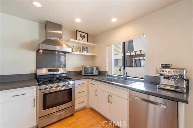 Detail Gallery Image 13 of 49 For 2577 Plaza Del Amo #730,  Torrance,  CA 90503 - 3 Beds | 2/1 Baths