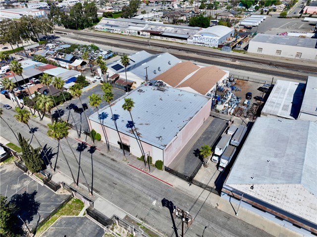 887 E 2nd Street, Pomona, California 91766, ,Commercial Lease,For Rent,887 E 2nd Street,CRIV25069785