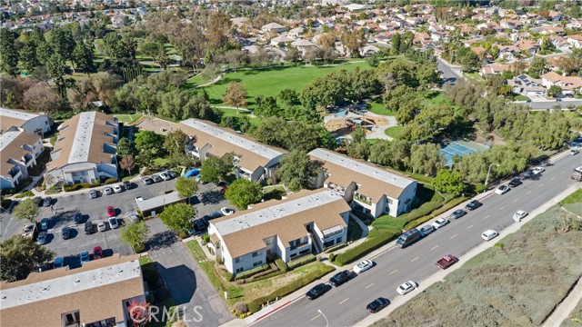 Detail Gallery Image 23 of 28 For 21921 Rimhurst Dr. #128-F,  Lake Forest,  CA 92630 - 2 Beds | 1 Baths