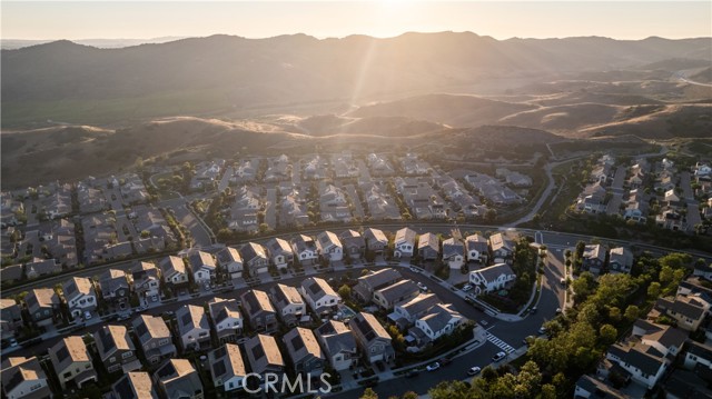 113 Spur St, Rancho Mission Viejo CA: https://media.crmls.org/medias/eb00cd0d-c7bd-4581-8e56-92c185a92a51.jpg