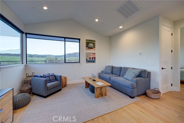 Detail Gallery Image 54 of 75 For 280 Jespersen Ln, San Luis Obispo,  CA 93401 - 5 Beds | 7/1 Baths