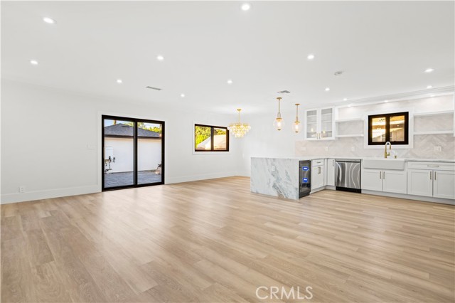 Detail Gallery Image 17 of 40 For 16243 Chatsworth St, Granada Hills,  CA 91344 - 3 Beds | 2 Baths