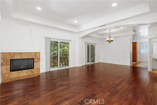 Detail Gallery Image 4 of 26 For 14535 Margate St #15,  Sherman Oaks,  CA 91411 - 3 Beds | 3 Baths