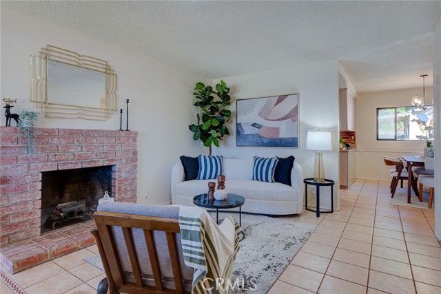 Detail Gallery Image 6 of 34 For 761 Fordland Ave, La Verne,  CA 91750 - 4 Beds | 2 Baths