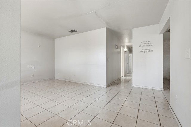 Detail Gallery Image 16 of 68 For 24053 Road 212, Lindsay,  CA 93247 - 3 Beds | 2 Baths