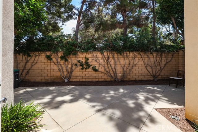 26 Reunion, Irvine CA: https://media.crmls.org/medias/eb023d15-f8e3-401f-976a-88c03b8f28c7.jpg