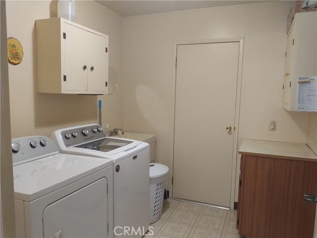 Detail Gallery Image 9 of 10 For 1640 Diamond Ave, Chico,  CA 95928 - 3 Beds | 3 Baths