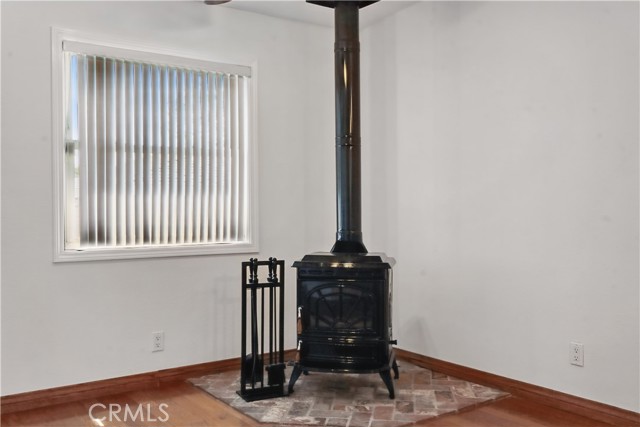 13384 Foothill Boulevard, Sylmar CA: https://media.crmls.org/medias/eb02b02f-9e5d-4dc7-aae9-406407cdcaed.jpg