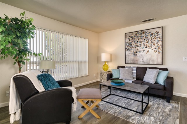 2 Fremont Street, Chico CA: https://media.crmls.org/medias/eb03054e-f697-4158-bf3f-d4fec808339d.jpg