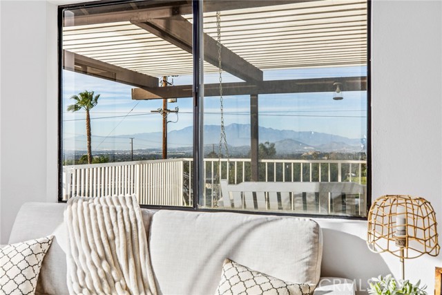 Detail Gallery Image 18 of 51 For 16066 Rancho Verde, Riverside,  CA 92506 - 4 Beds | 3 Baths