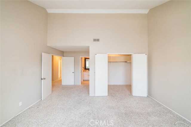39 Lakeshore, Irvine CA: https://media.crmls.org/medias/eb038862-26fd-4a13-b073-30489bf4235e.jpg
