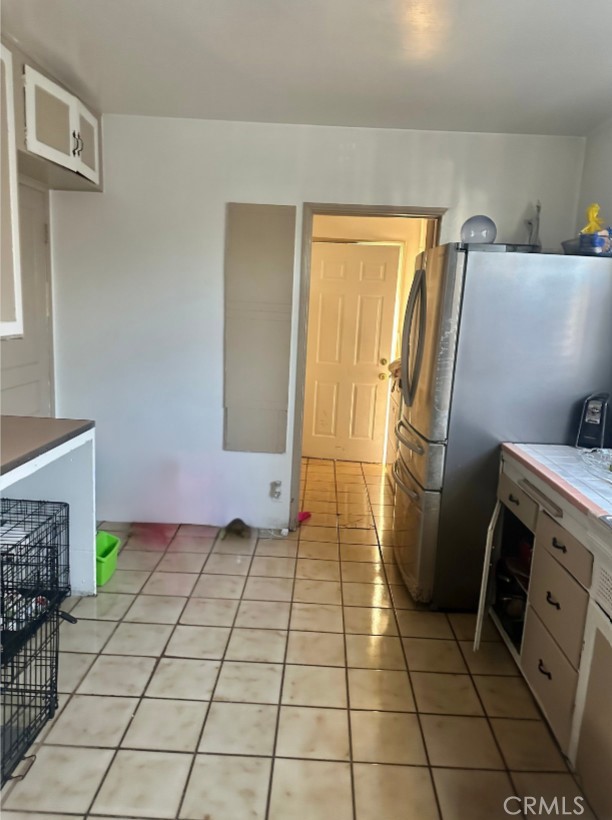 241 S Kern Avenue, Los Angeles CA: https://media.crmls.org/medias/eb03ba05-6e89-48e5-97e3-780759c707b3.jpg